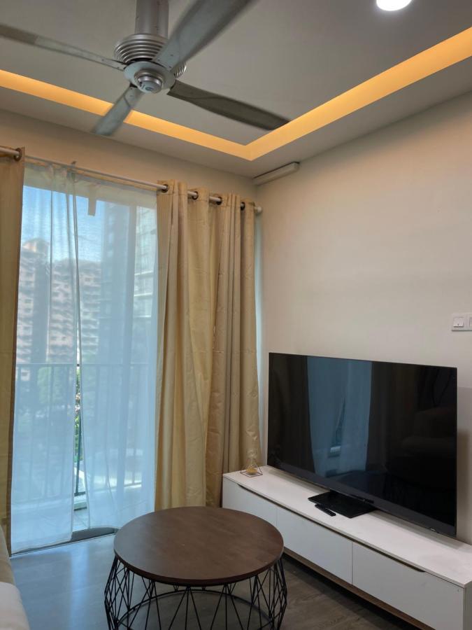 Rantissi Homestay The Zizz Damansara North Петалинг Джая Екстериор снимка